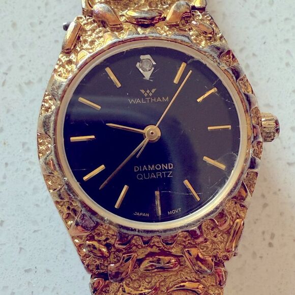 Vintage Waltham Diamond Nugget Watch Gold Tone Stainless Steel new battery - Picture 1 of 11